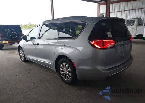 2017 Chrysler Pacifica Touring-L from USA, damaged, VIN 2C4RC1BG2HR515548